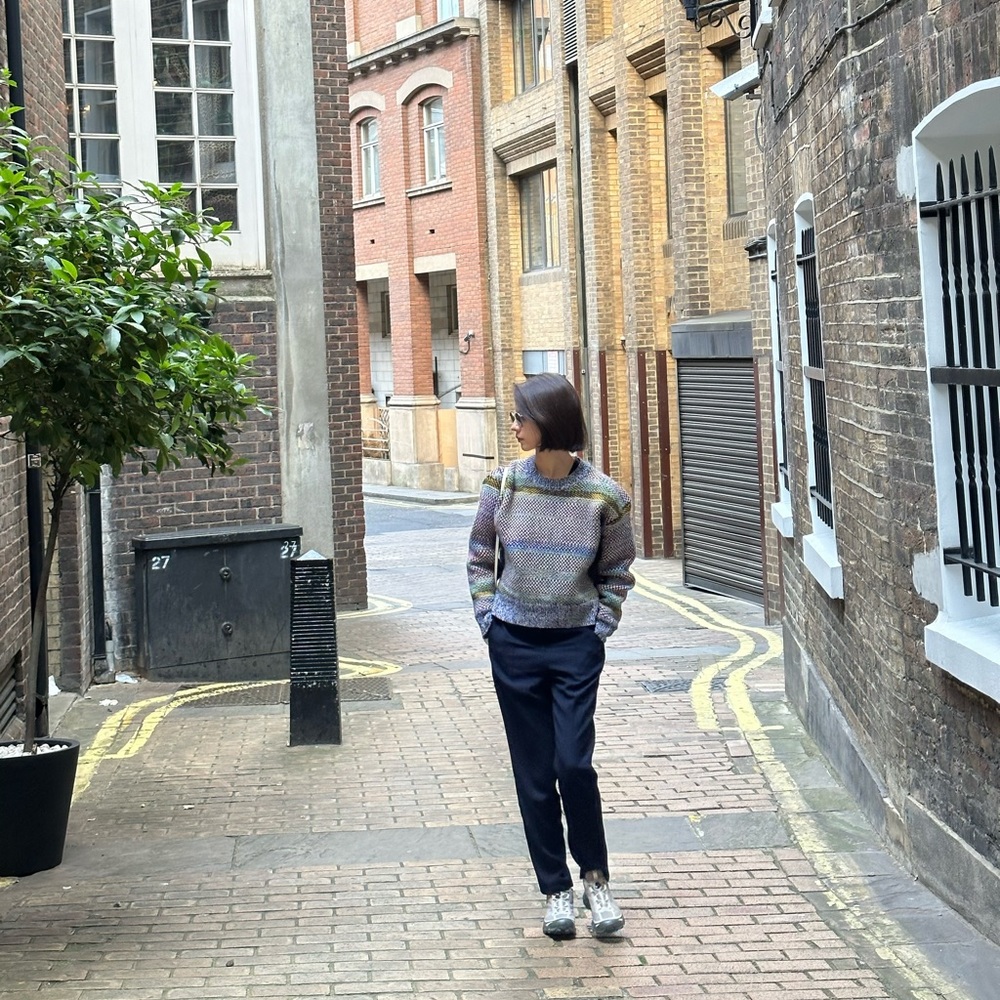 Meet your Posher, Dee